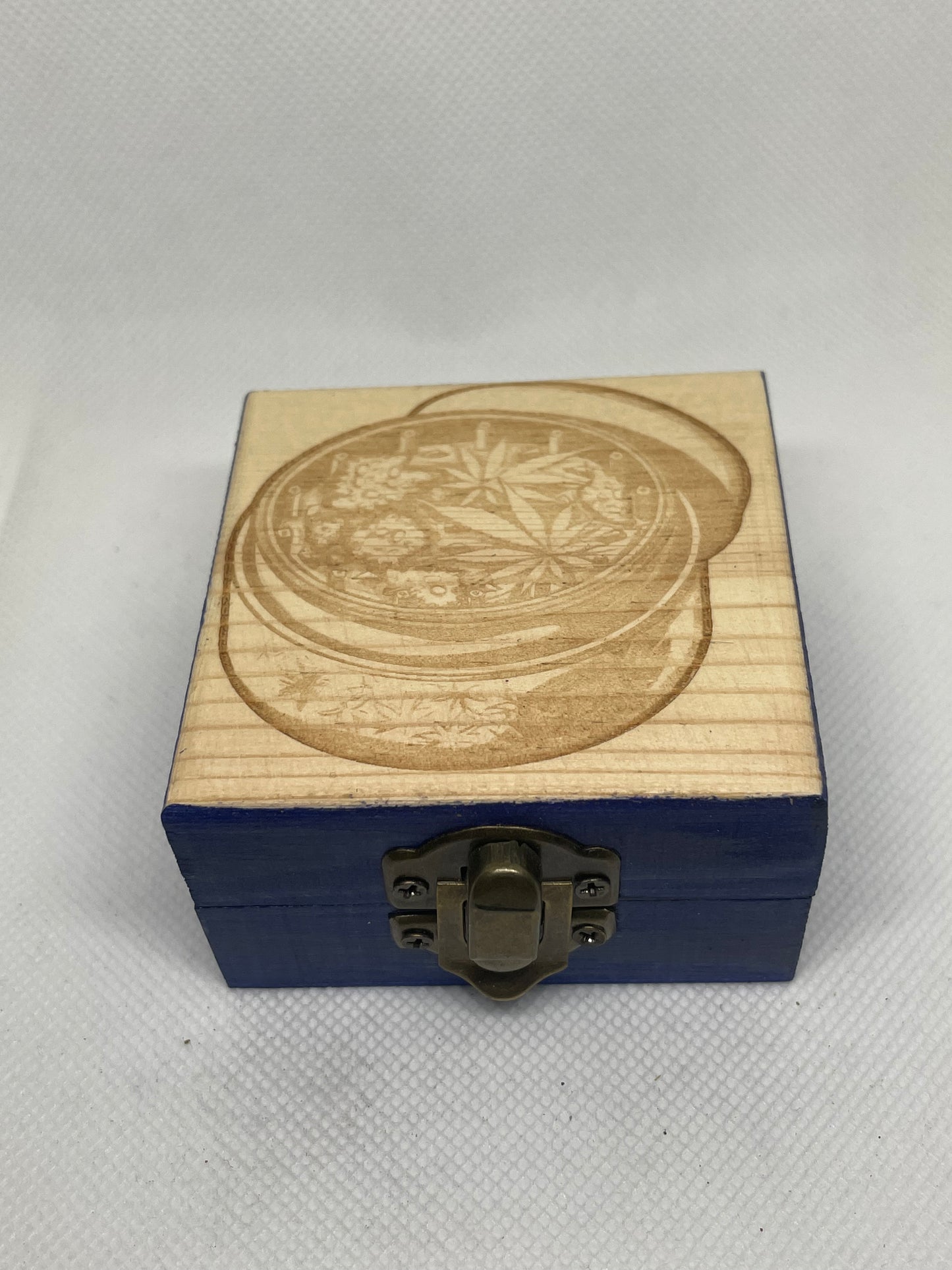 Grinder in Navy