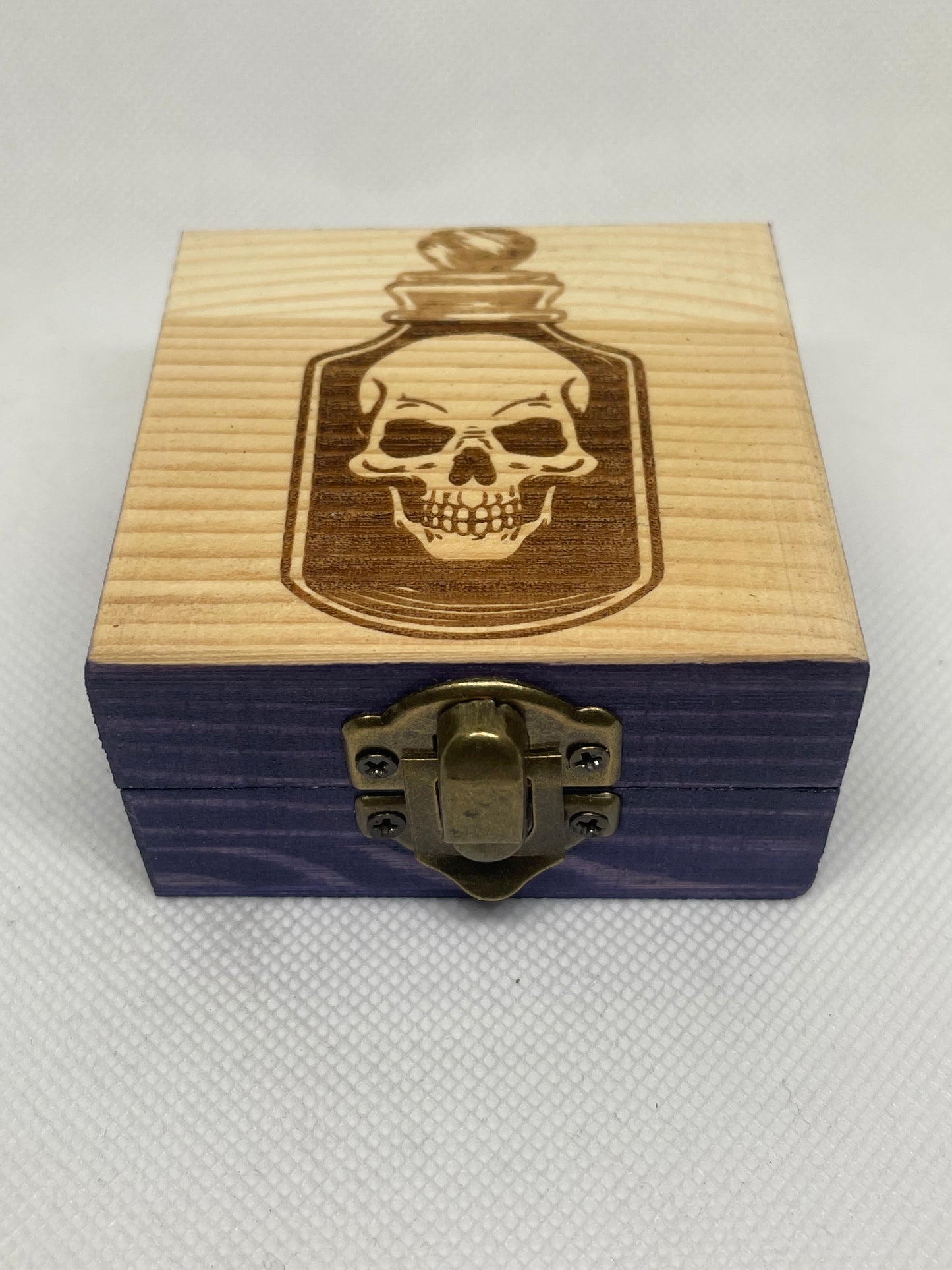 Skull Jar in Violet